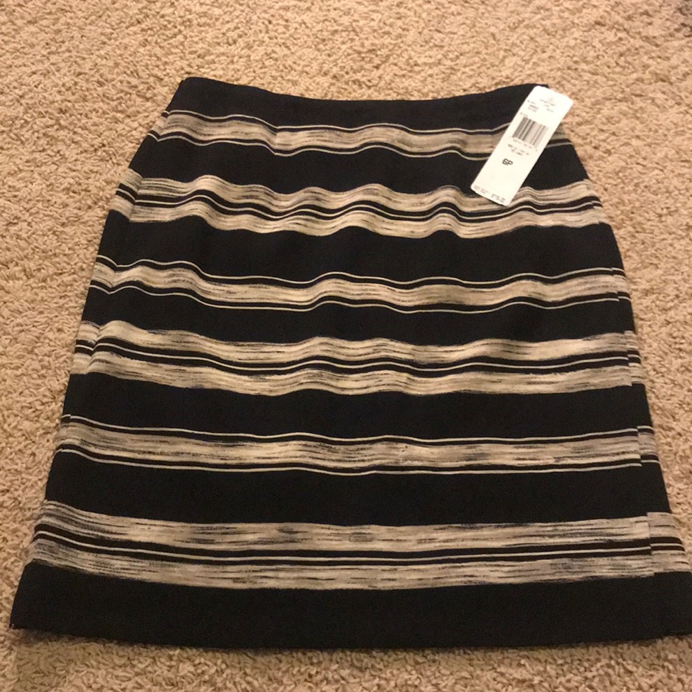 Jones New York skirt. Brand new with tags.